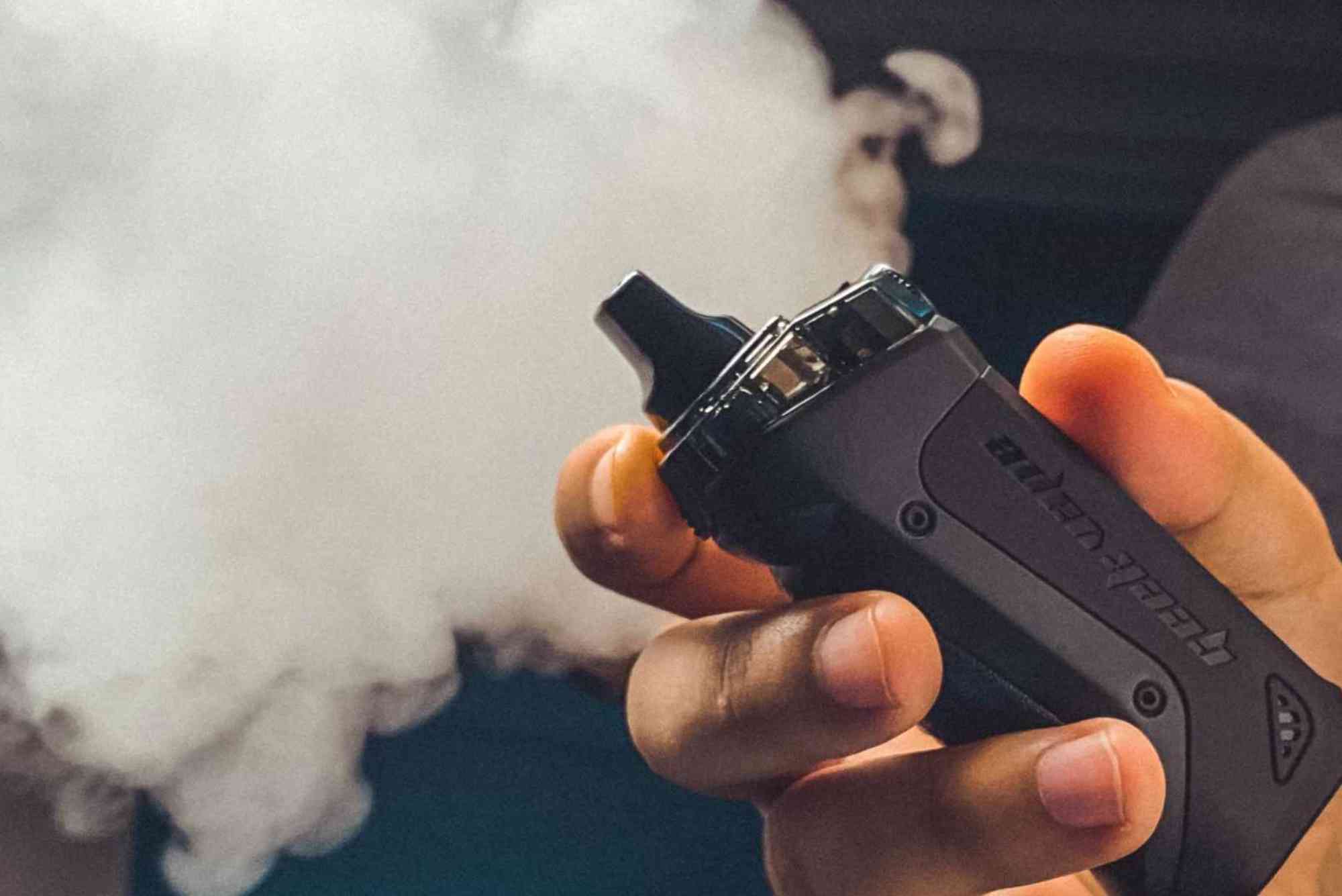 What is the Fine for Vaping on An Airplane