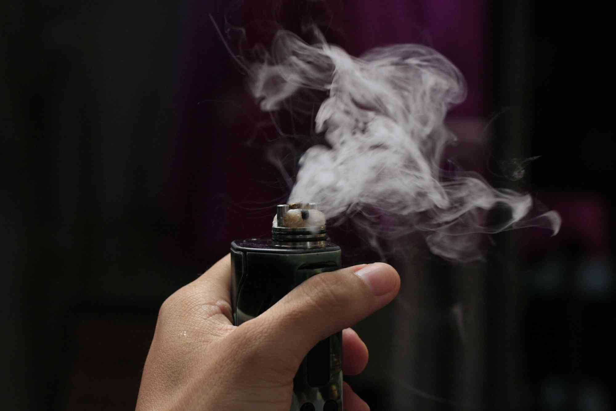 How Is it illegal to Vape inside A Pub Supports Harm Reduction in Vaping