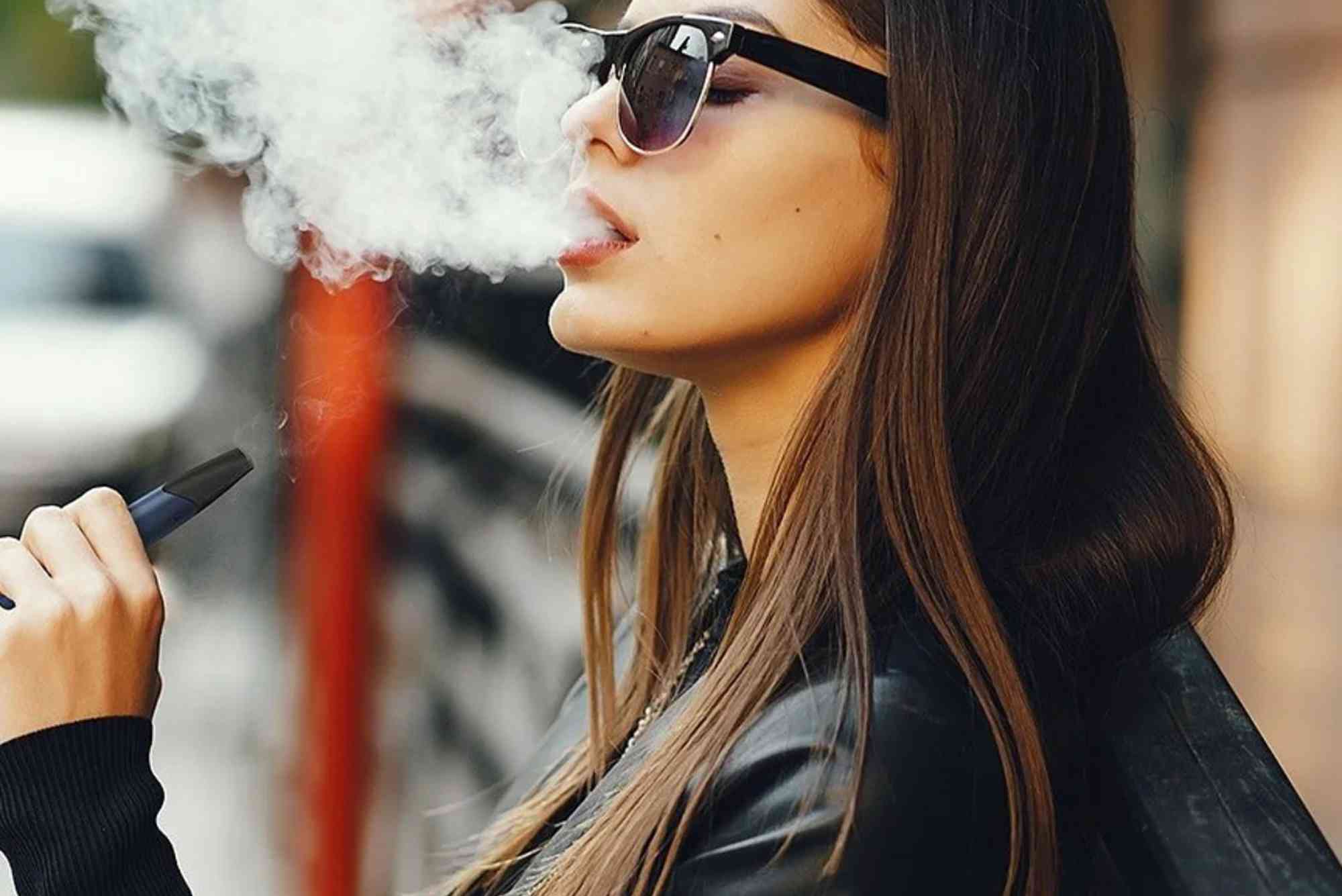 Is it illegal to Use Someone Else's Vape Under 18